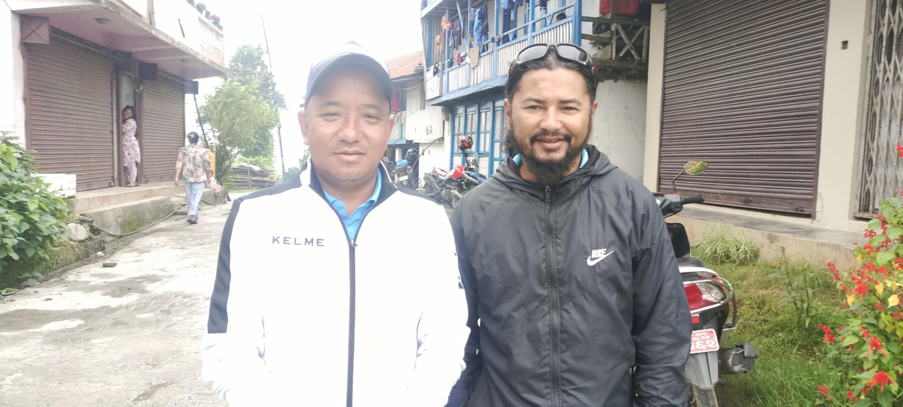 झापाका प्रशिक्षक विजेन पुडासैनी (नाइक) र पोखरा प्रशिक्षक सुनिल रानामगर (केल्मी)